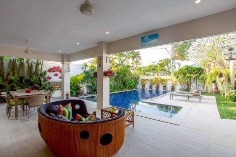 Villa in Hua Hin, Thailand 3 bedrooms № 157894 - photo 20