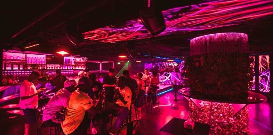 Коммерческая недвижимость в Ваттхане, Бангкок, Таиланд  № 157892