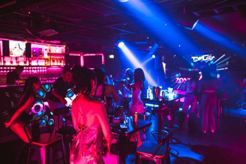 Коммерческая недвижимость в Ваттхане, Бангкок, Таиланд  № 157892 - фото 3