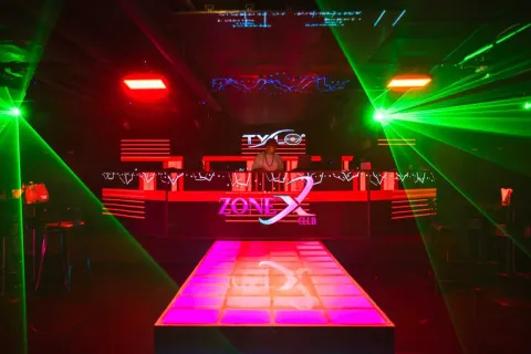 Коммерческая недвижимость в Ваттхане, Бангкок, Таиланд  № 157892 - фото 2