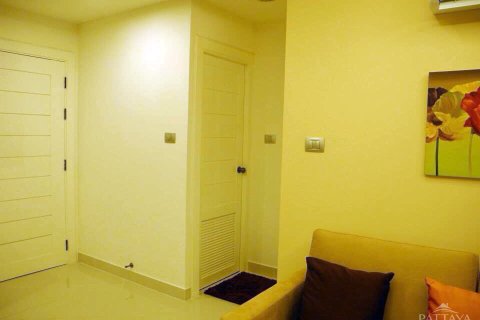 Condo on Jomtien Beach, Pattaya, Thailand, 1 bedroom  № 204095 - photo 2