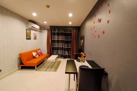 Condo on Jomtien Beach, Pattaya, Thailand, 1 bedroom  № 204096 - photo 2