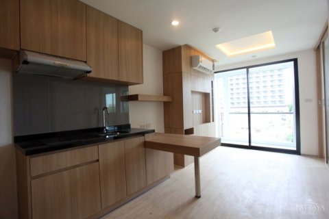 Condo in Pattaya, Thailand, 1 bedroom  № 204093 - photo 4