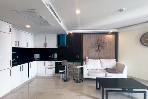 Studio dans le Condo à Pattaya, Thaïlande  № 144939