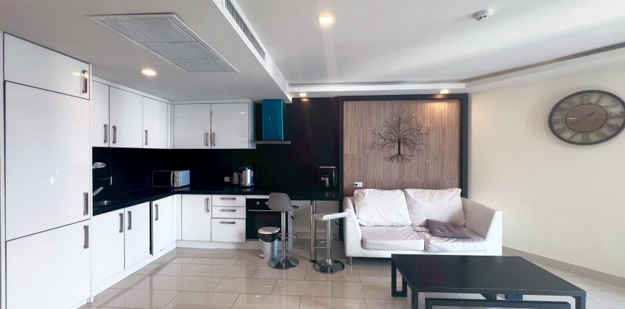 Studio dans le Condo à Pattaya, Thaïlande  № 144939