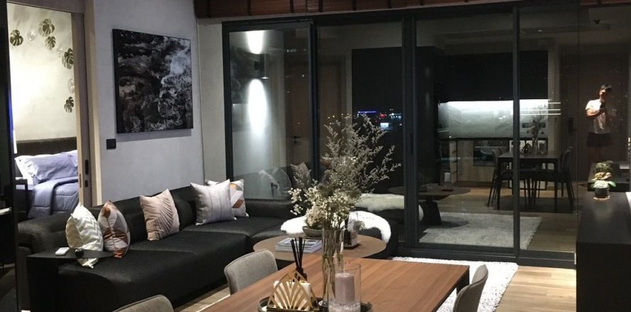 Condo in Watthana, Bangkok, Thailand, 2 bedrooms  № 136281