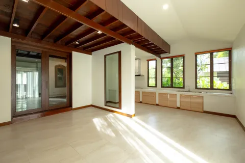 Duplex in Chiang Mai, Thailand 4 bedrooms № 155120 - photo 29