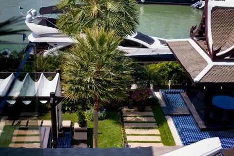 Villa in Ko Kaeo, Thailand 5 bedrooms № 223445