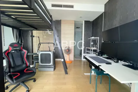 Condominio de 2 dormitorios en Jomtien Beach, Pattaya, Tailandia № 210757 - foto 4