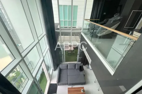 Condo sur Jomtien Beach, Pattaya, Thaïlande, 2 chambres  № 210757