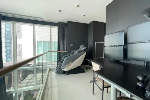 Condominio de 2 dormitorios en Jomtien Beach, Pattaya, Tailandia № 210757 - foto 26