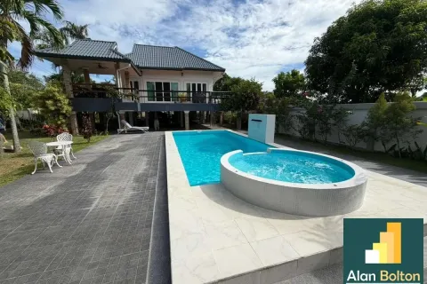 Casa de 3 dormitorios en Pattaya, Tailandia № 210761 - foto 18