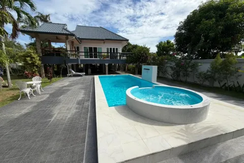 Casa de 3 dormitorios en Pattaya, Tailandia № 210761 - foto 19