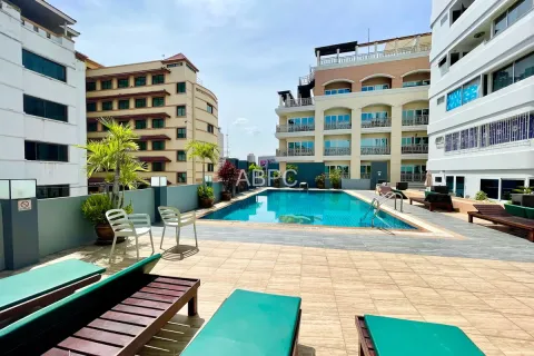 Studio dans le Condo à Pattaya, Thaïlande  № 210758