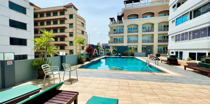 Estudio en el condominio en Pattaya, Tailandia № 210758