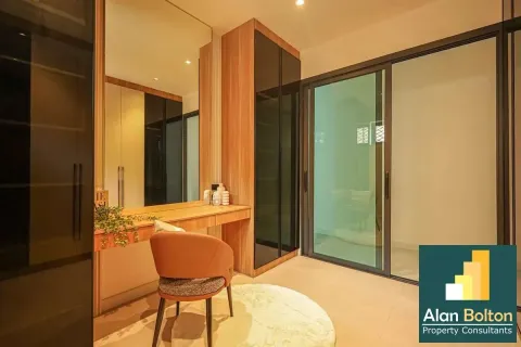 Casa de 5 dormitorios en Jomtien Beach, Pattaya, Tailandia № 210759 - foto 14