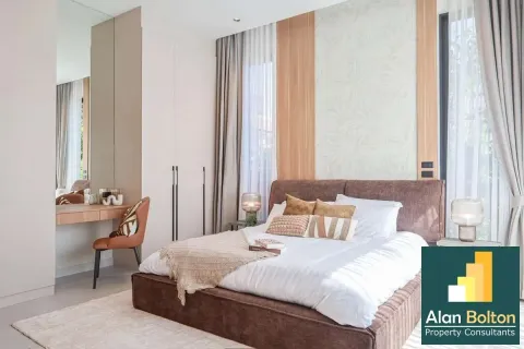 Casa de 5 dormitorios en Jomtien Beach, Pattaya, Tailandia № 210759 - foto 9