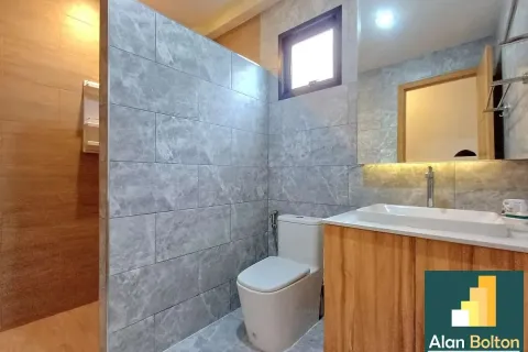 Casa de 5 dormitorios en Pattaya, Tailandia № 210760 - foto 11
