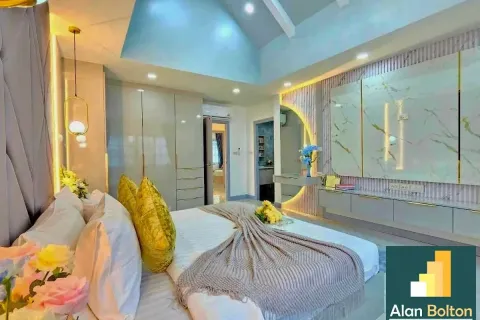 Casa de 4 dormitorios en Pattaya, Tailandia № 210756 - foto 14