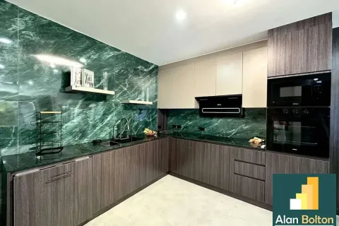 Casa de 5 dormitorios en Pattaya, Tailandia № 210762 - foto 7