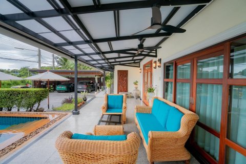 Villa in Hua Hin, Thailand 2 bedrooms № 168745 - photo 2