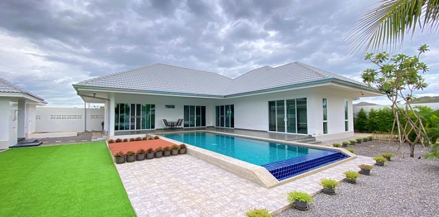 Villa in Pran Buri, Thailand 3 bedrooms № 168746