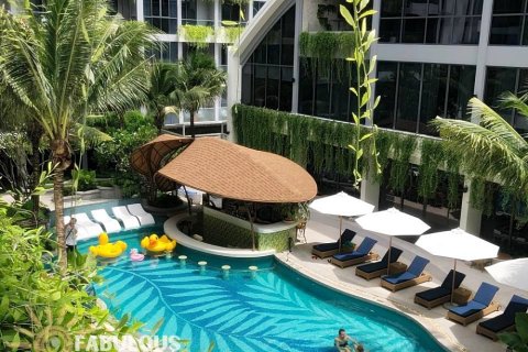 Condo in Bang Tao, Thailand, 2 bedrooms № 179332 - photo 8