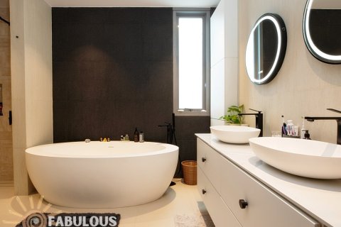 Penthouse in Bang Tao, Thailand 3 bedrooms № 179334 - photo 16