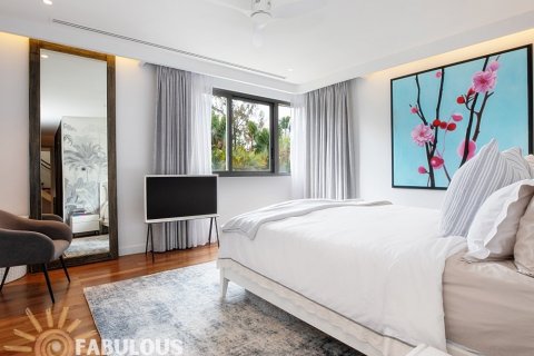 Penthouse in Bang Tao, Thailand 3 bedrooms № 179334 - photo 2
