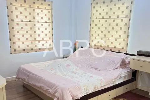 Casa de 3 dormitorios en Jomtien Beach, Pattaya, Tailandia № 211962 - foto 10