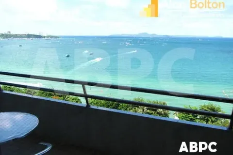 Condo in Pattaya, Thailand, 2 bedrooms  № 211966