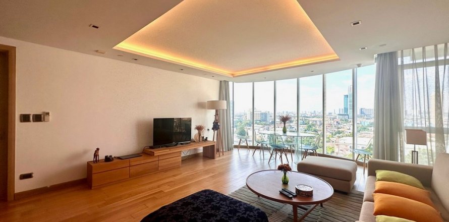 Condo in Bangkok, Thailand, 2 bedrooms  № 116927