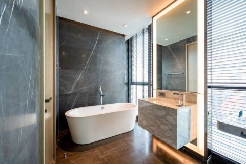Condo in Bangkok, Thailand, 2 bedrooms  № 181052 - photo 9