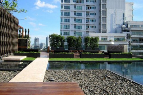 Condo in Bangkok, Thailand, 3 bedrooms  № 181055 - photo 10