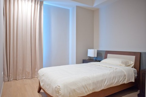 Condo in Bangkok, Thailand, 3 bedrooms  № 181055 - photo 5