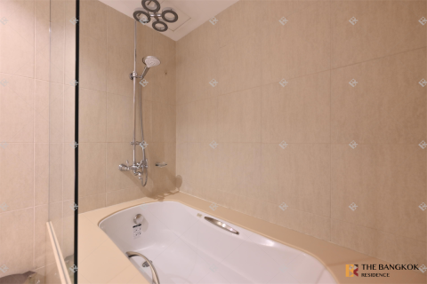 Condo in Bangkok, Thailand, 1 bedroom  № 186314