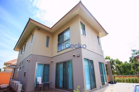 House in Pattaya, Thailand 4 bedrooms № 197226 - photo 7
