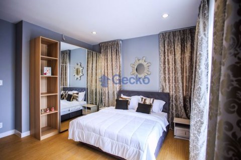 House in Pattaya, Thailand 4 bedrooms № 197226 - photo 18