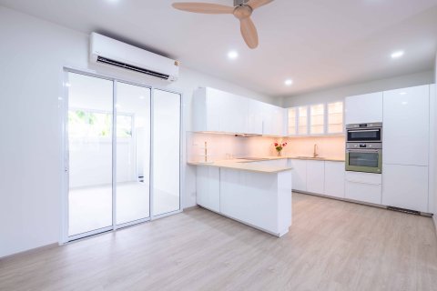 Таунхаус в Пхукете, Таиланд с 3 спальнями  № 172222 - фото 3