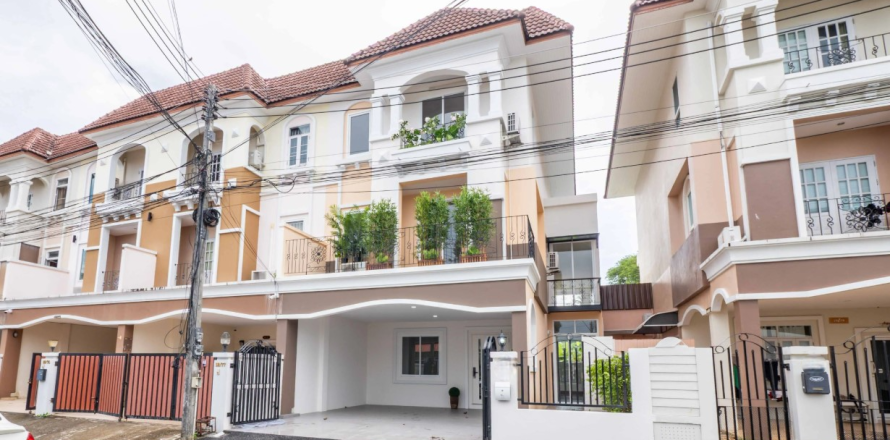 Таунхаус в Пхукете, Таиланд с 3 спальнями  № 172222