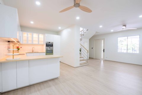 Таунхаус в Пхукете, Таиланд с 3 спальнями  № 172222 - фото 2