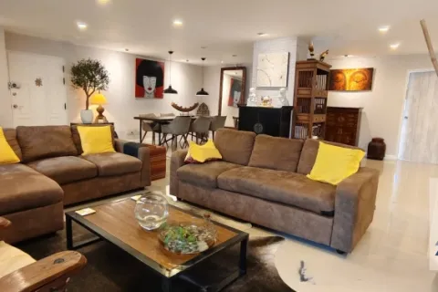Condominio de 3 dormitorios en Watthana, Bangkok, Tailandia № 214329