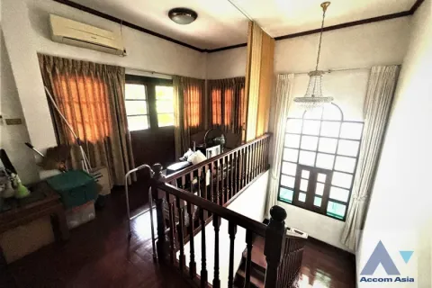 Casa de 4 dormitorios en Watthana, Bangkok, Tailandia № 214331 - foto 14