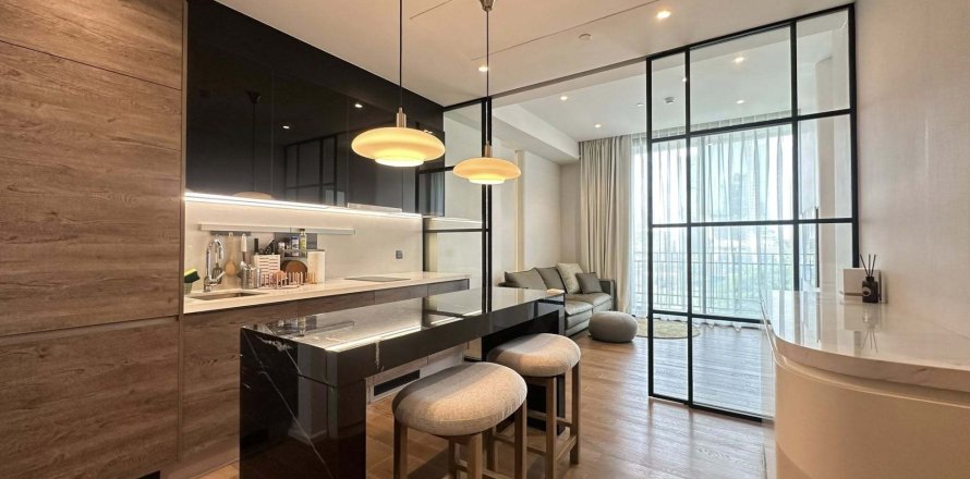 Studio dans le Condo à Pathum Wan, Bangkok, Thaïlande  № 170568