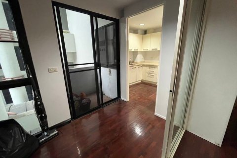 Condo à Pathum Wan, Bangkok, Thaïlande, 3 chambres  № 170569 - photo 8
