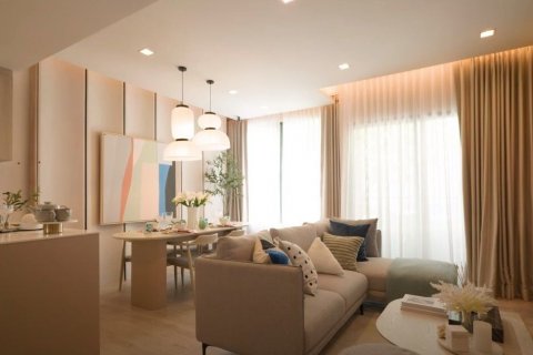 Condo in Bangkok, Thailand, 2 bedrooms  № 139824 - photo 1