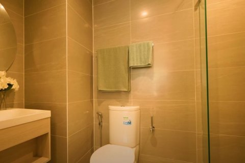 Condo in Bangkok, Thailand, 2 bedrooms  № 139824 - photo 7