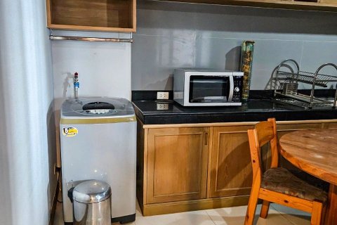 Condo in Watthana, Bangkok, Thailand, 3 bedrooms  № 135930 - photo 14