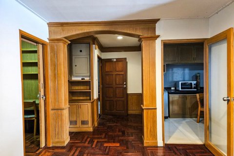 Condo in Watthana, Bangkok, Thailand, 3 bedrooms  № 135930 - photo 9