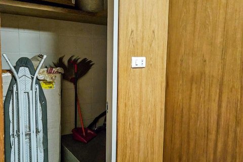 Condo in Watthana, Bangkok, Thailand, 3 bedrooms  № 135930 - photo 21